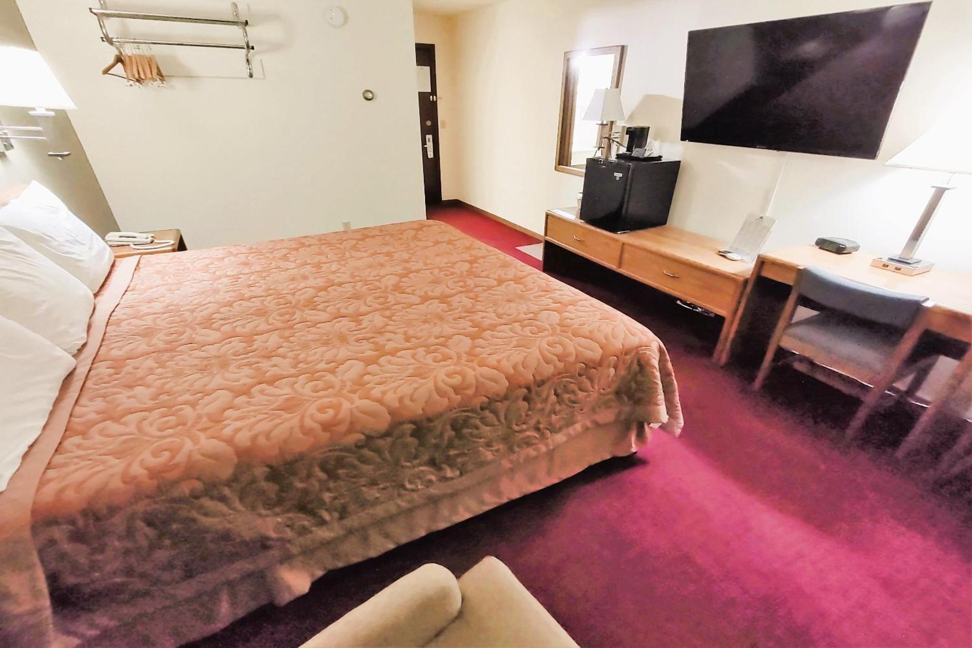 Love Hotels Staples By Oyo At Hwy 10 Mn Motley Eksteriør billede
