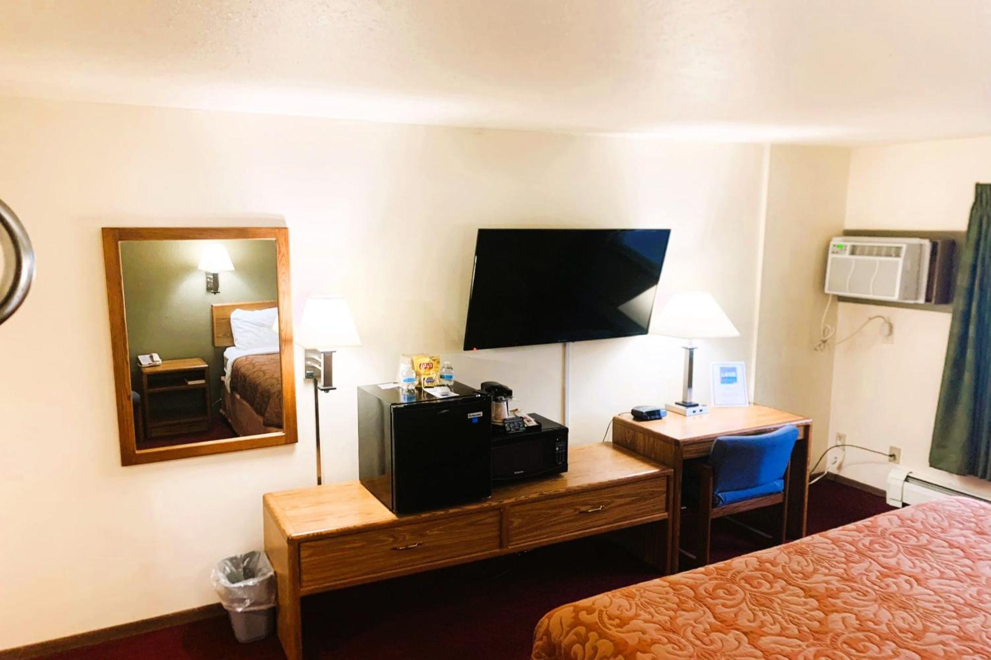 Love Hotels Staples By Oyo At Hwy 10 Mn Motley Eksteriør billede